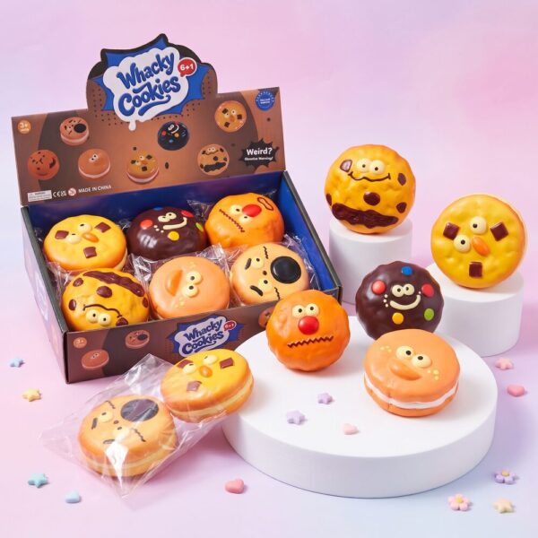 Présentoir de squishy cookies moelleux 8 cm à visages rigolos, plusieurs designs